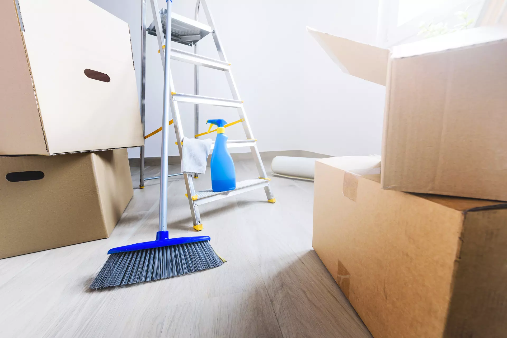 Effective Strategies for Cleaning Apartments Quickly and Thoroughly